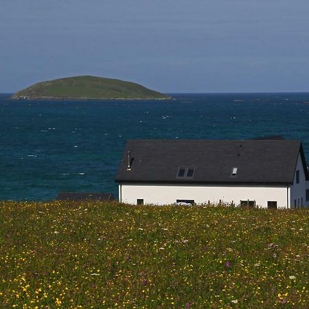 Bed and Breakfast An Taigh Mor Eriskay Экстерьер фото