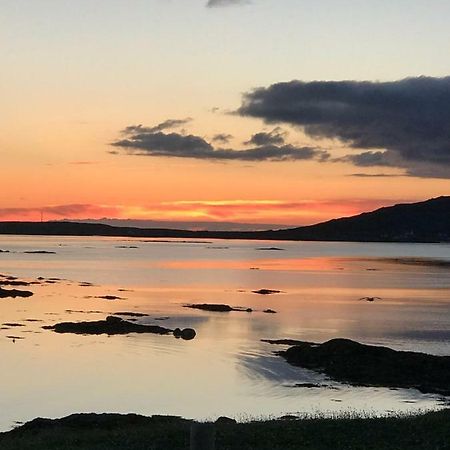 Bed and Breakfast An Taigh Mor Eriskay Экстерьер фото