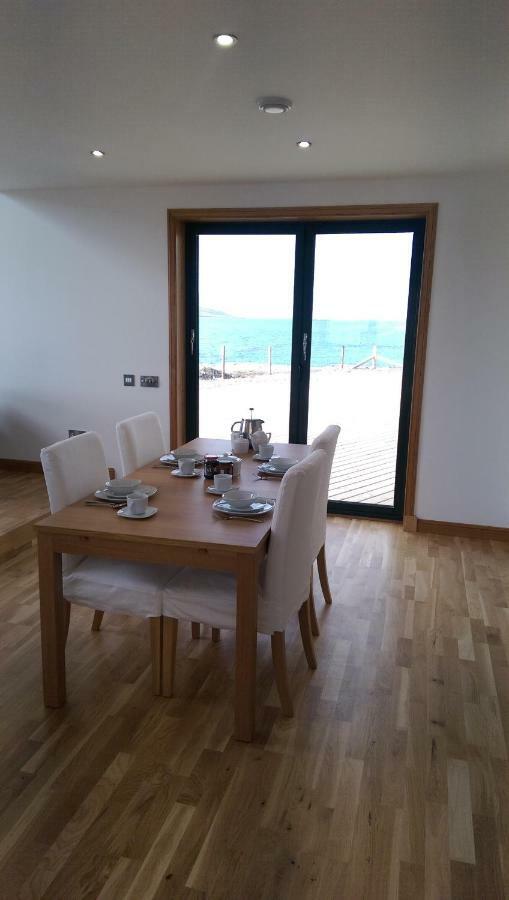 Bed and Breakfast An Taigh Mor Eriskay Экстерьер фото