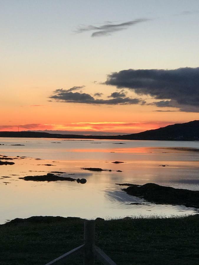 Bed and Breakfast An Taigh Mor Eriskay Экстерьер фото