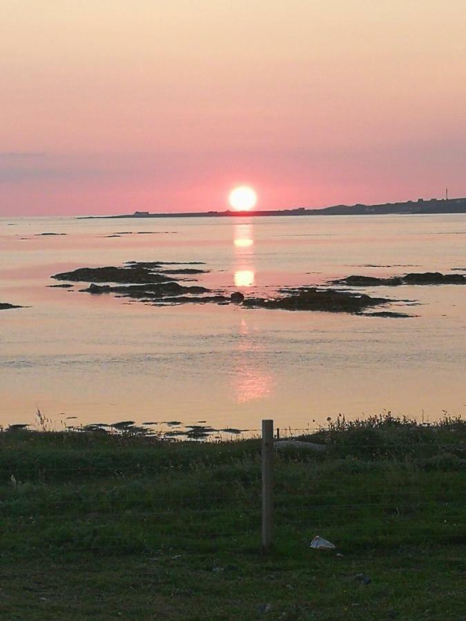Bed and Breakfast An Taigh Mor Eriskay Экстерьер фото